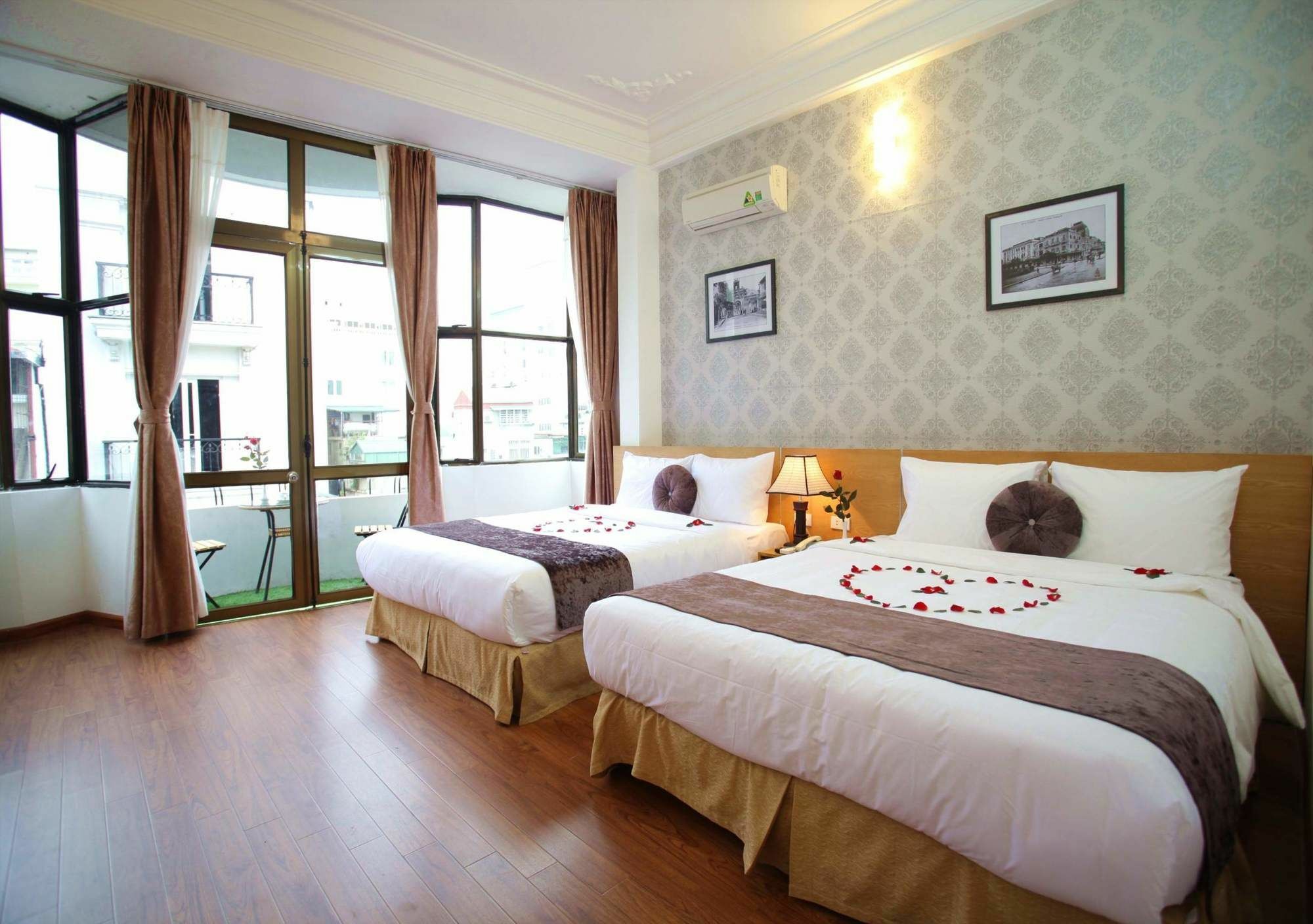 Family Hanoi Hotel Exterior photo